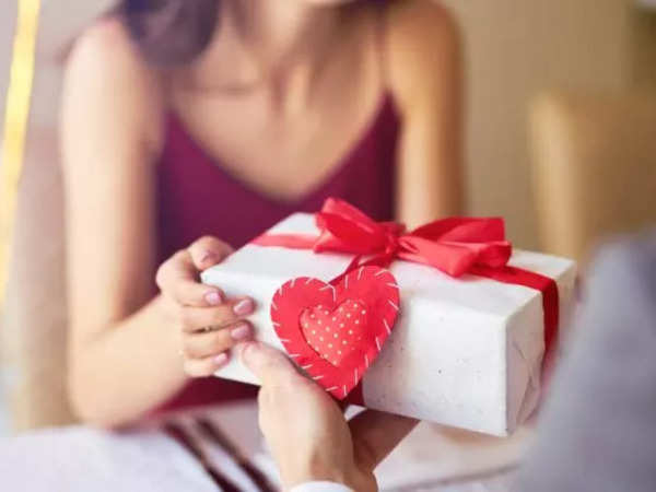 Top 10 món quà tặng valentine cho nữ ghi điểm trong mắt nàng